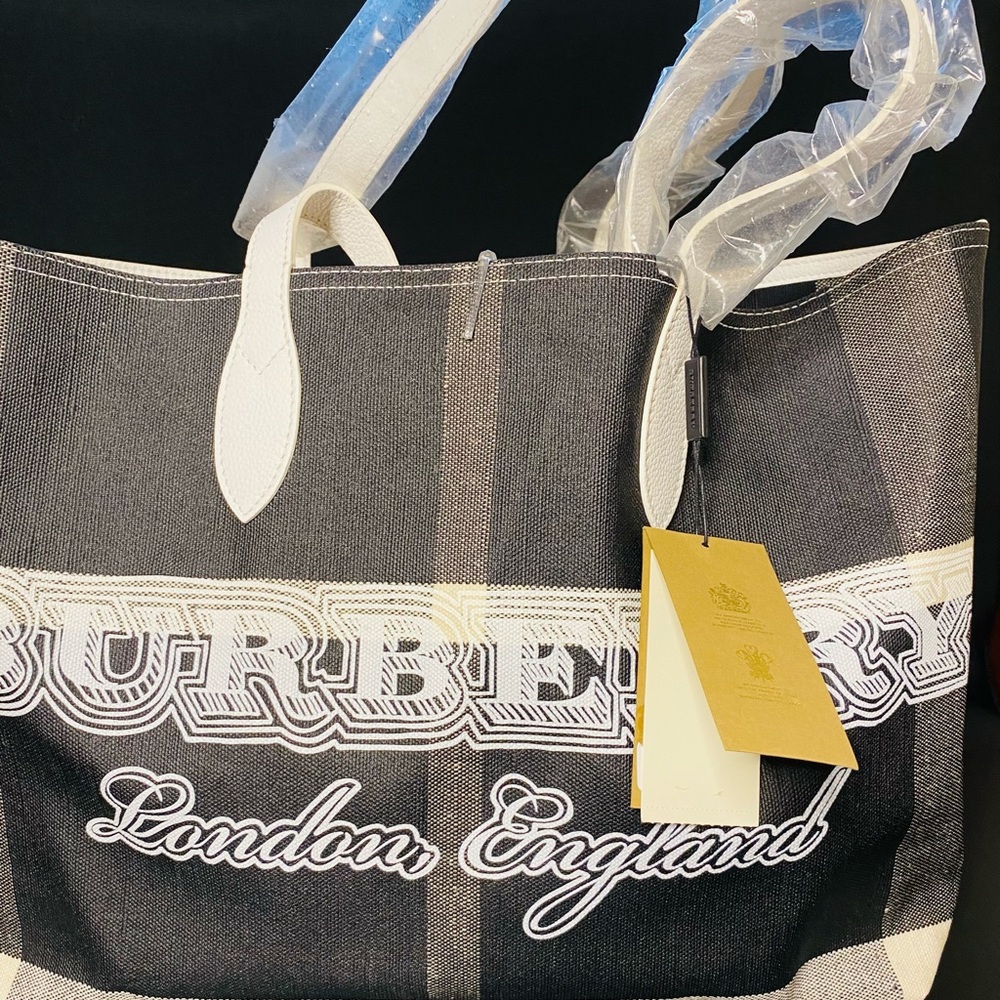 BURBERRY
Coated Canvas Giant Check Doodle Tote